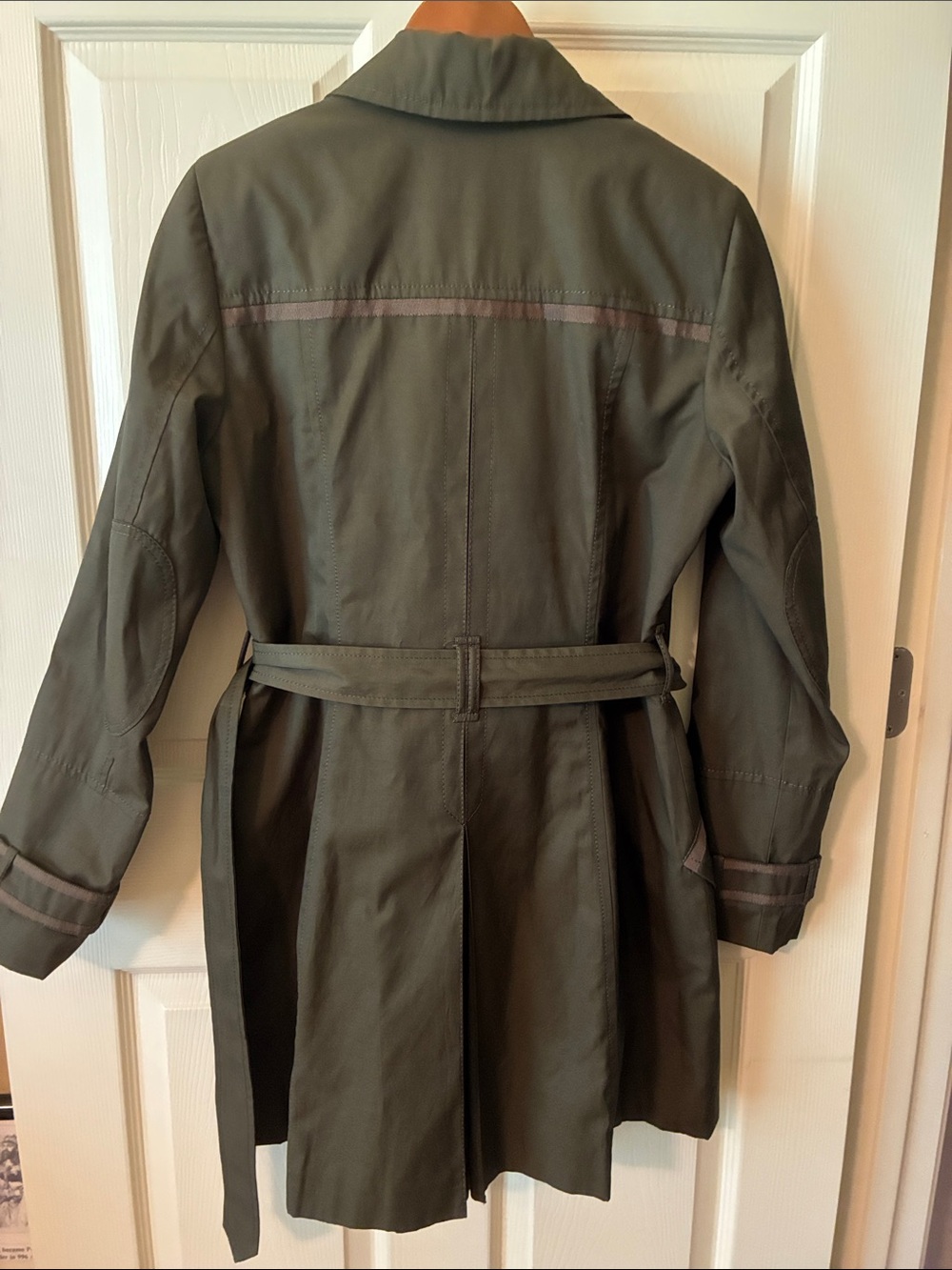 VINCE CAMUTO BELTED TRENCH COAT- GREEN - MEDIUM - EUC - Picture 4 of 14